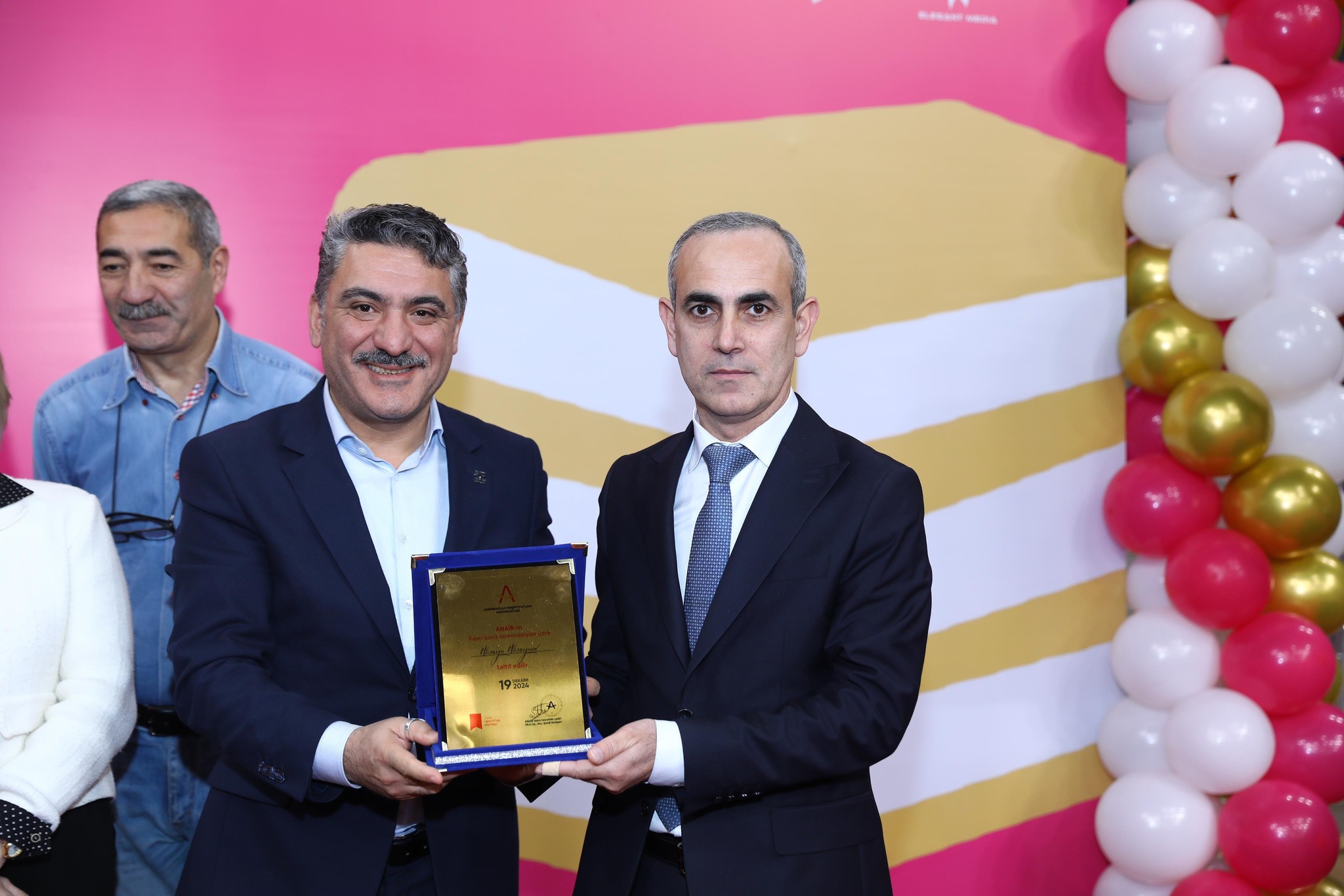 MEK direktoru H.Hüseynov Azərbaycan Nəşriyyatları Assosiasiyasının Fəxri üzvü nominasiyası ilə təltif edilib