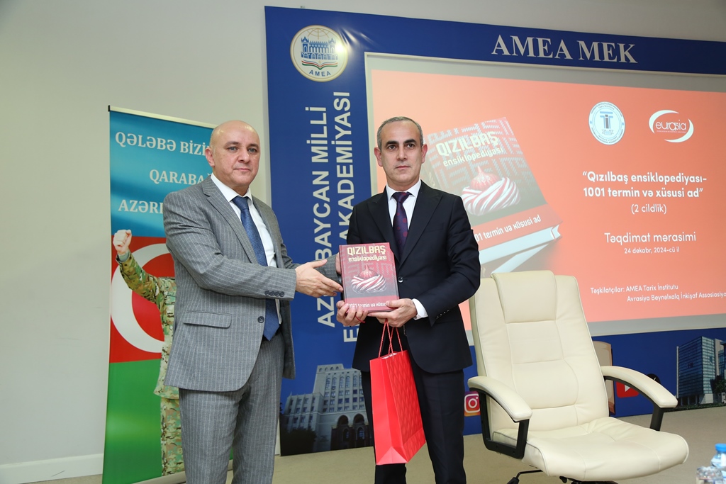 MEK-ə “Qızılbaş ensiklopediyası: 1001 termin və xüsusi ad” kitabı hədiyyə olunub