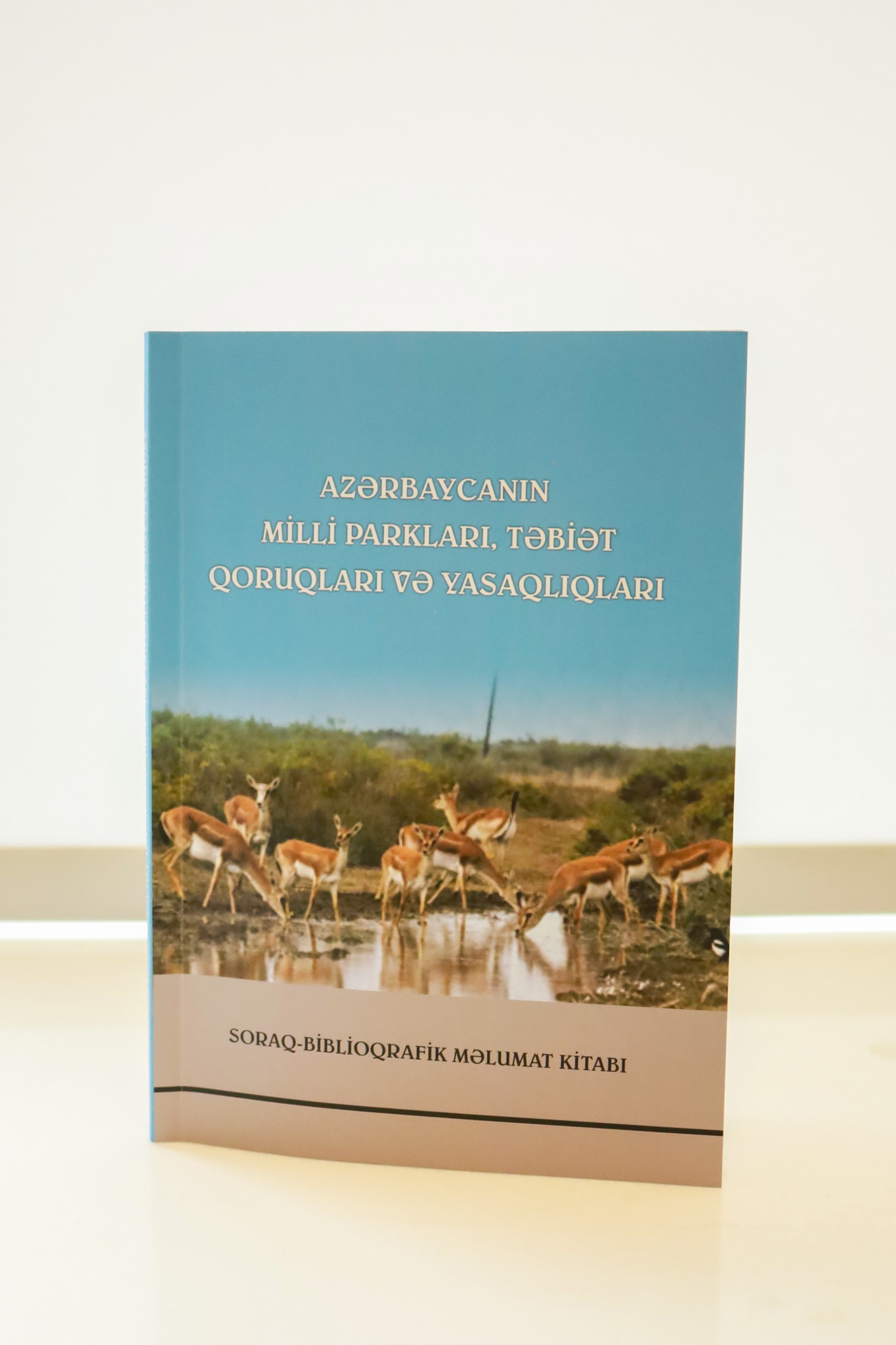MEK-in tərtibatında “Azərbaycanın Milli parkları, təbiət qoruqları və yasaqlıqları” soraq-biblioqrafik məlumat kitabı çapdan çıxıb