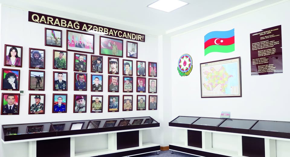 Mərkəzi Elmi Kitabxananın Qarabağ müharibəsi qəhrəmanları fondu haqqında "Xalq qəzeti"ndə dərc olunan məqaləni təqdim edirik.