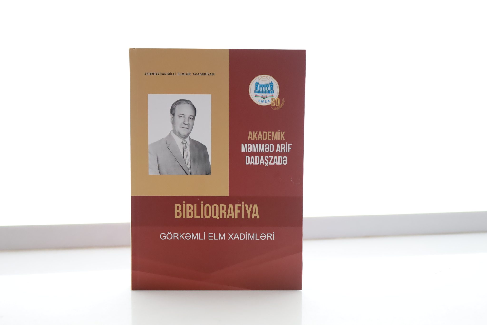 MEK-in tərtibatında görkəmli ədəbiyyatşünas Məmməd Arif Dadaşzadənin biblioqrafik göstəricisi nəşr olunub