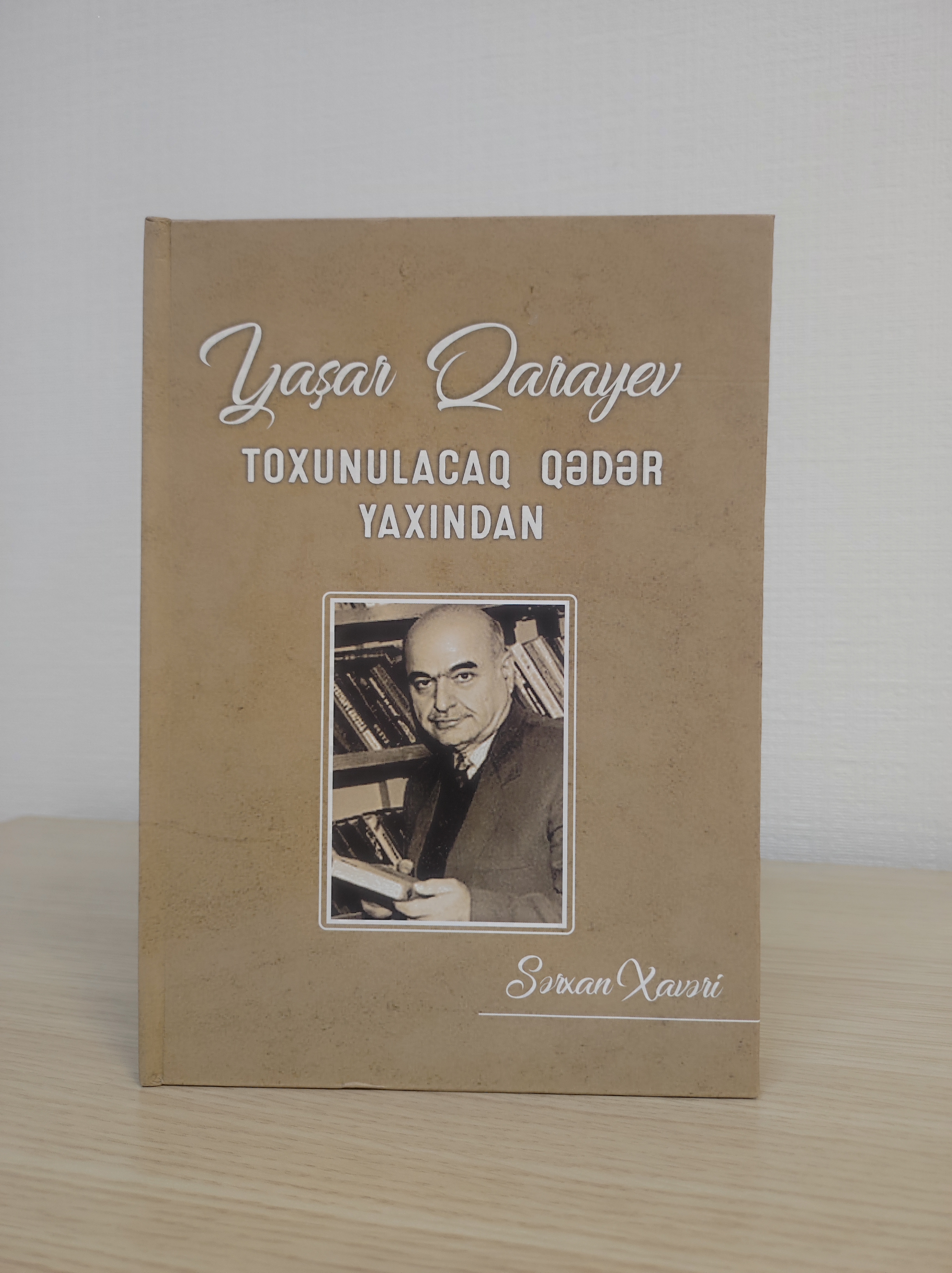 “Yaşar Qarayev. Toxunulacaq qədər yaxından” adlı kitab MEK-in elektron kitabxanasına daxil edilib