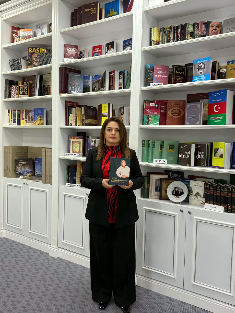 “Cabir Novruz poeziyasında milli yaddaş və mənəvi dəyərlər” adlı nəşr işıq üzü görüb