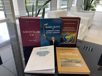 "MEK-ə müxtəlif səpkili kitablar daxil olub"